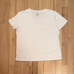 GAP Crisp White Tee
